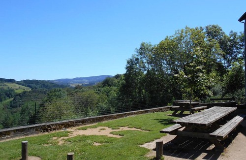 La Chabanne Cottage | Le Saillant Cottage: Bourbon Mountain Relax, Pets Welcome, Garden, up to 14 people