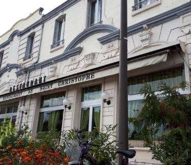 Cosne-Cours-sur-Loire Hotel | Le Saint Christophe