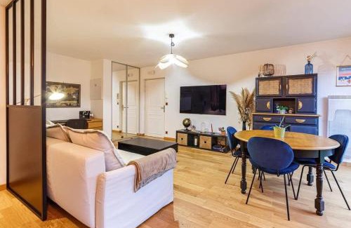 Villejean Apartment | Le Saint Cyr - bel appartement, parking & terrasse