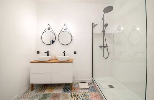 Historic Centre Apartment | Le Saint Firmin - Two Bedroom Apartment, Sleeps 4