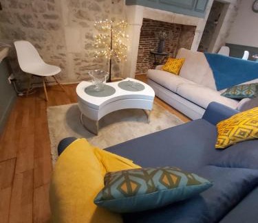 Villefranche-de-Rouergue Apartment | Le Saint-Georges