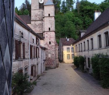 Faucogney-et-la-Mer Apartment | Le Saint-Georges - Gîte de charme à Faucogney au pied des 1000 Étangs