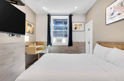 Quartier des Spectacles Hotel | Le Sand & Stone Hôtel-Quartier des Spectacles