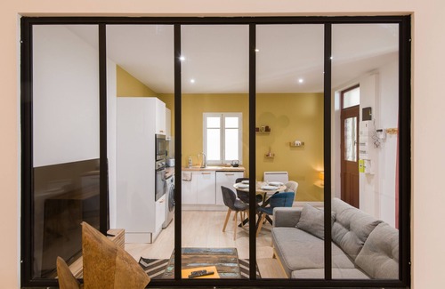 Rochefort Apartment | Le Scalaire, T2 de Haut Standing Hypercentre Rochefort, Arrivée Autonome