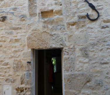 Metz-le-Comte Bed & Breakfast | Le Sept-Maison du XVII ème siècle