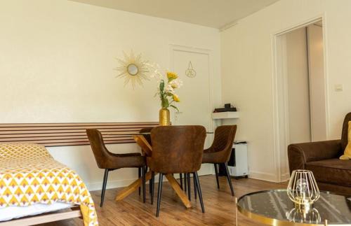 Bar-sur-Aube Apartment | Le SOLEIL D OR à 10 minutes de Nigloland