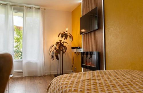 Bar-sur-Aube Apartment | Le SOLEIL D OR à 10 minutes de Nigloland