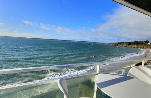 Concarneau Apartment | Le Souffle Marin CONCARNEAU - VUE MER panoramique direct sur la plage des Sables Blancs FIBRE Parking PRIVÉ Secure PANORAMIC SEE VIEW direct ON BEACH