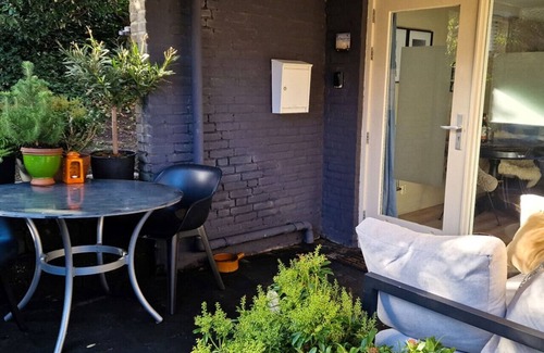 Noordwijk aan Zee Apartment | Le Souterrain, Free Parking
