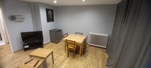 Beauvais Apartment | Le Spacieux, Tendance et sa Vue Panoramique