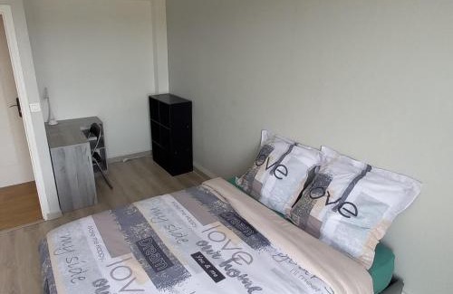 Beauvais Apartment | Le Spacieux, Tendance et sa Vue Panoramique