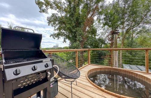 Chartres House | Le Spot - Bain Nordique – Vue Cathédrale