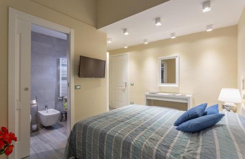 Oltrarno House | Le stanze di Carla! Bagno privato, cucina in comune