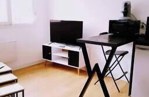 Lens Apartment | Le Studio De Gustave