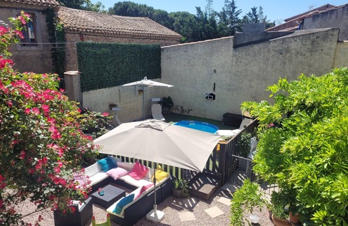 Azille Apartment | Le Studio Games room,Spa Pool, Terrace, Wi-Fi, UKTV, Village Location