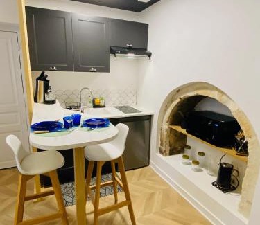 Bourges Apartment | Le Studio Haslay SERAUCOURT en plein cœur de ville de BOURGES - Charme de l ancien et confort contemporain