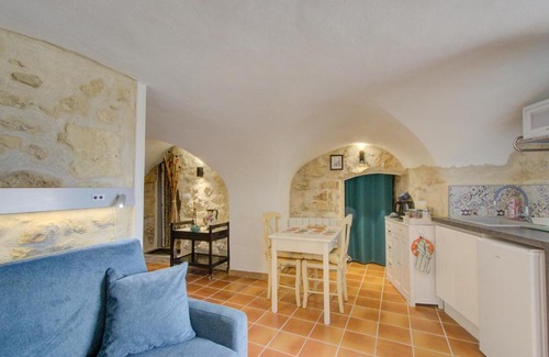 Saint-Restitut Apartment | Le Studio, Saint-Restitut