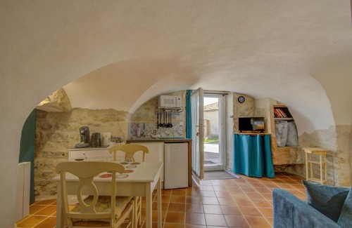 Saint-Restitut Apartment | Le Studio, Saint-Restitut