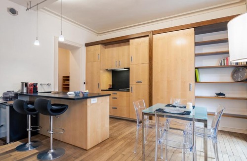 Talensac-Pont Morand Apartment | Le Talensac by Cocoonr