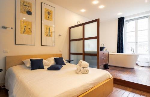 Talensac-Pont Morand Apartment | Le Talensac by Cocoonr