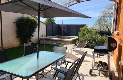 Villes-sur-Auzon House | Le temps d'une pause