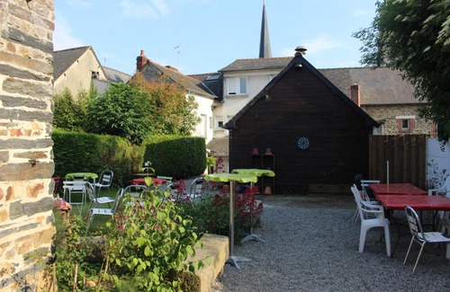 Pire-sur-Seiche Hotel | Le temps qu'il faut