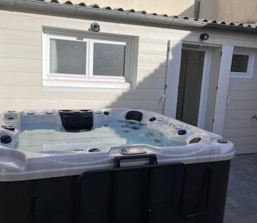 Jaunay-Clan House | Le temps suspendu - Futuroscope