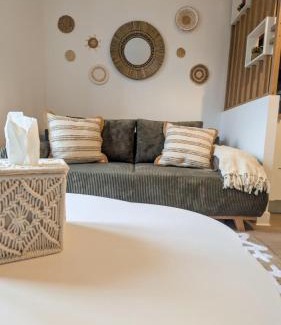 Redon Apartment | Le Terra Redon - T2 tout équipé avec balcon, local vélo et gare à 6 minutes à pied