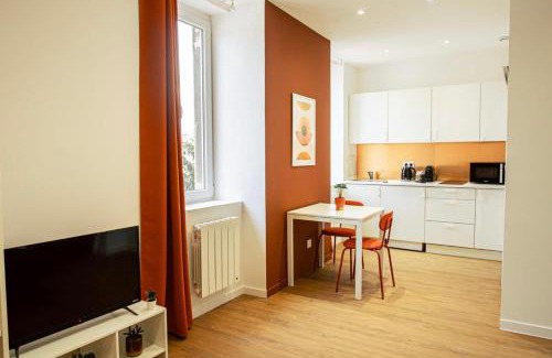 Vaise Apartment | Le Terracotta - Joli studio Metro D Valmy et quais de Saone