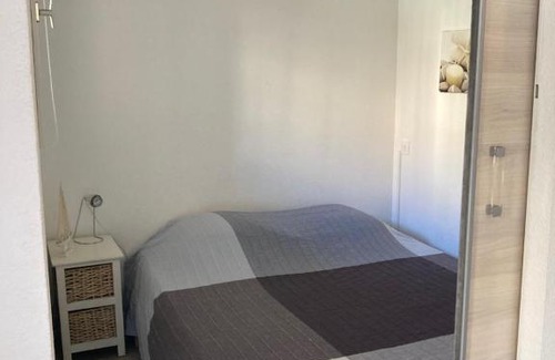 Saint-Pierre-la-Mer Apartment | LE THYMAG - T2 2 personnes à 600m de la plage-avec wifi