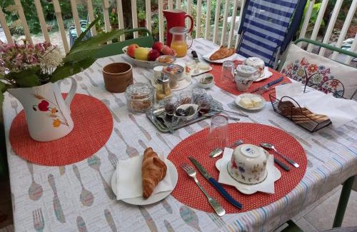 Degagnac Bed & Breakfast | Le tilleul à fleurs