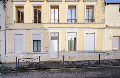 Saint-Quentin Apartment | Le Tournesol - Charmant Apt 4 personnes