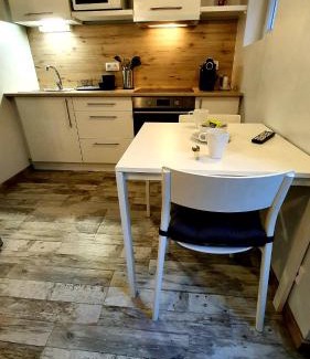 Fleury-les-Aubrais Apartment | "LE TRAMWAY" Appartement 150m gare des Aubrais