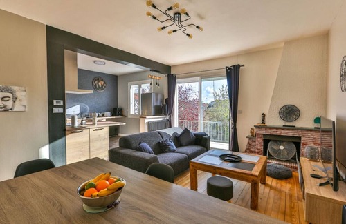 Cognac Apartment | Le Tropi'Cognac - Center - Terrace garden - 3 BR