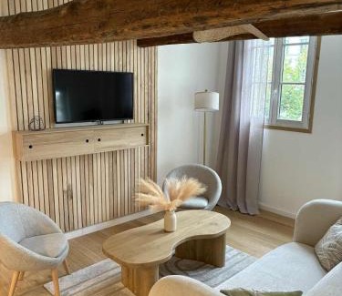 Auterive Apartment | Le Troyes Coeur