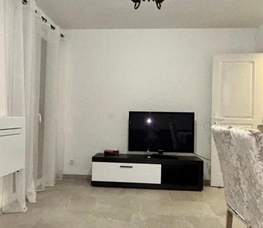 Chanot - Stade Velodrome Apartment | Le Vélodrome - la suite avec Clim et parking