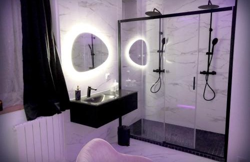 Montchapet Apartment | Le Vénus - Appartement SPA Privatif Balnéo Sauna