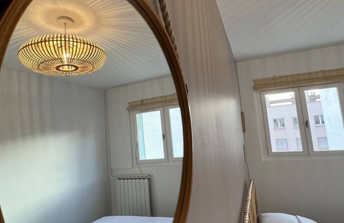 Saint Michel Apartment | Le Valentin : Charmant T3 proche métro