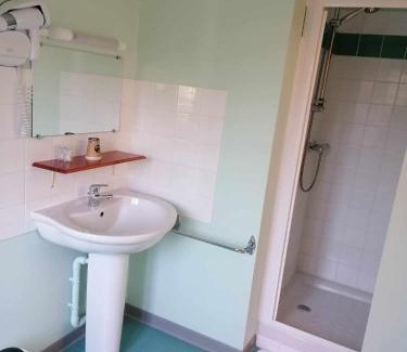 Villegouin Hotel | le valoria delph et greg