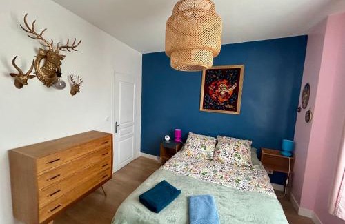 Esbly Apartment | Le vintage, 10 min de Disneyland, 30 min de Paris - 50 m gare- 30 min CDG aéroport
