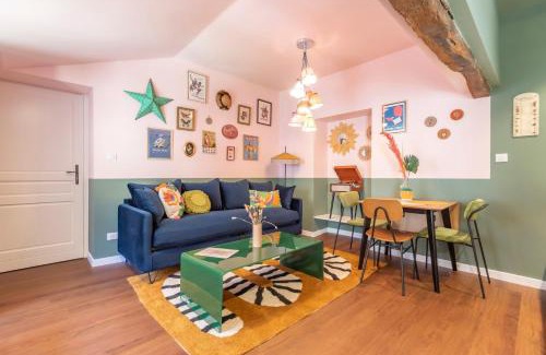 Macon Apartment | Le vintage . Centre-ville Mâcon . Atypique . Proche gare . Wifi . Climatisation . Confortable .