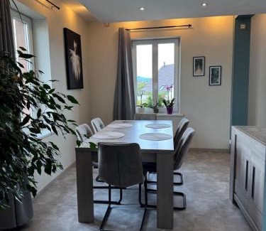 Herrlisheim-pres-Colmar Apartment | Le "Vue sur Châteaux" - avec parking proche Colmar