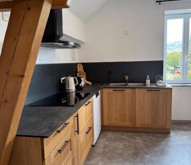 Herrlisheim-pres-Colmar Apartment | Le "Vue sur Châteaux" - avec parking proche Colmar