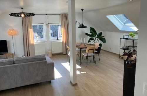 Walk Apartment | Le Walk'Cottage, 1 bedroom cottage with hot tub