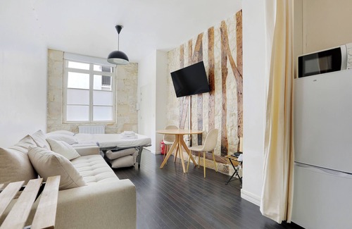 Quartier du Mail Apartment | Le Zebbrre