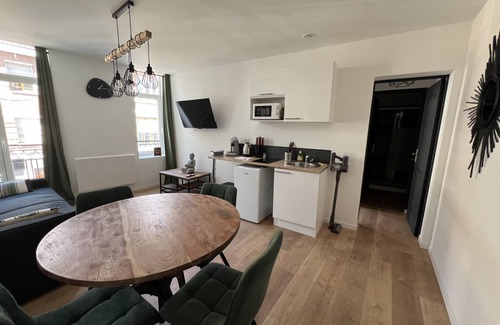 Lens Apartment | Le Zen Urbain : 2-4 p