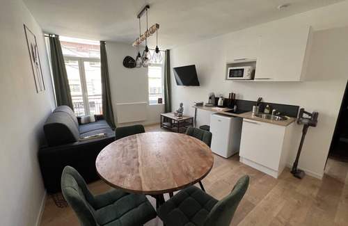 Lens Apartment | Le Zen Urbain : 2-4 p