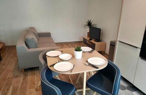 Saultain House | Le125