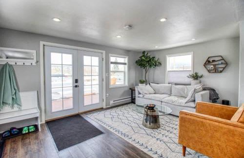 Leadville North House | Leadville Dairy Flat - 2 Bed with Office and HOT TUB