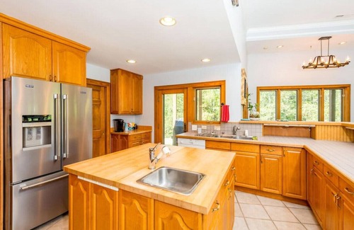 Marshall House | Leaf Change Special Villa at Stony Woods near Asheville Pet Friendly